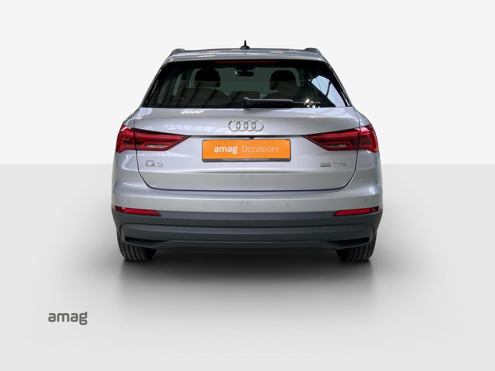 AUDI Q3 35 TFSI Attraction S-tronic-image-3