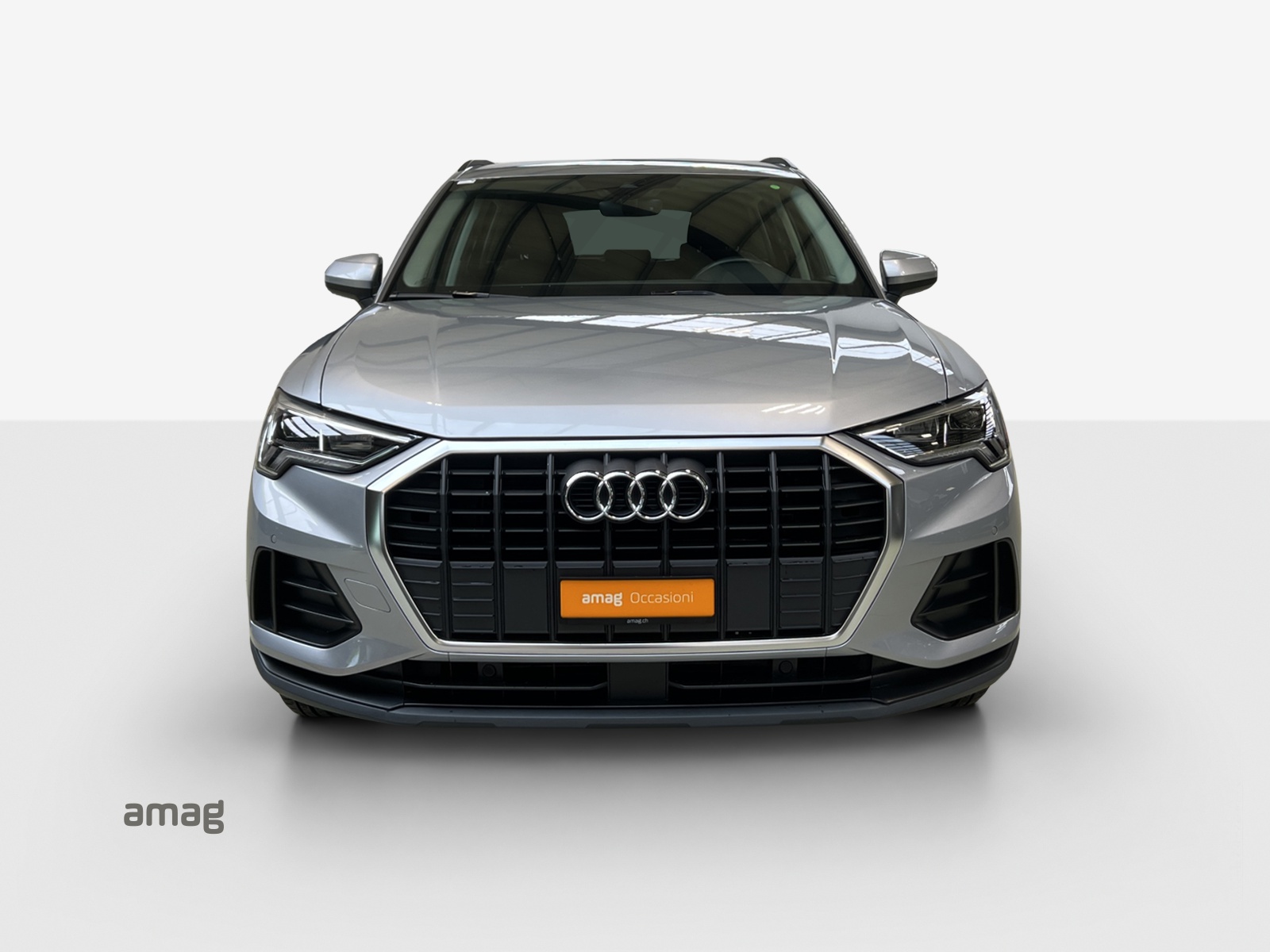 AUDI Q3 35 TFSI Attraction S-tronic-image-6