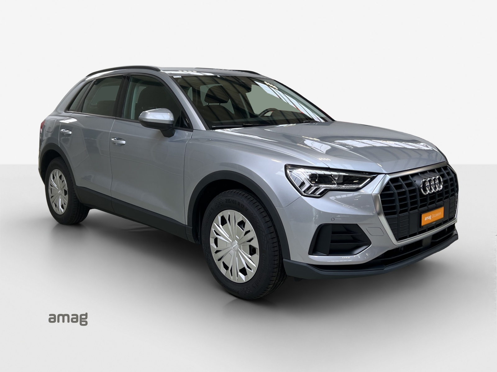 AUDI Q3 35 TFSI Attraction S-tronic-image-5