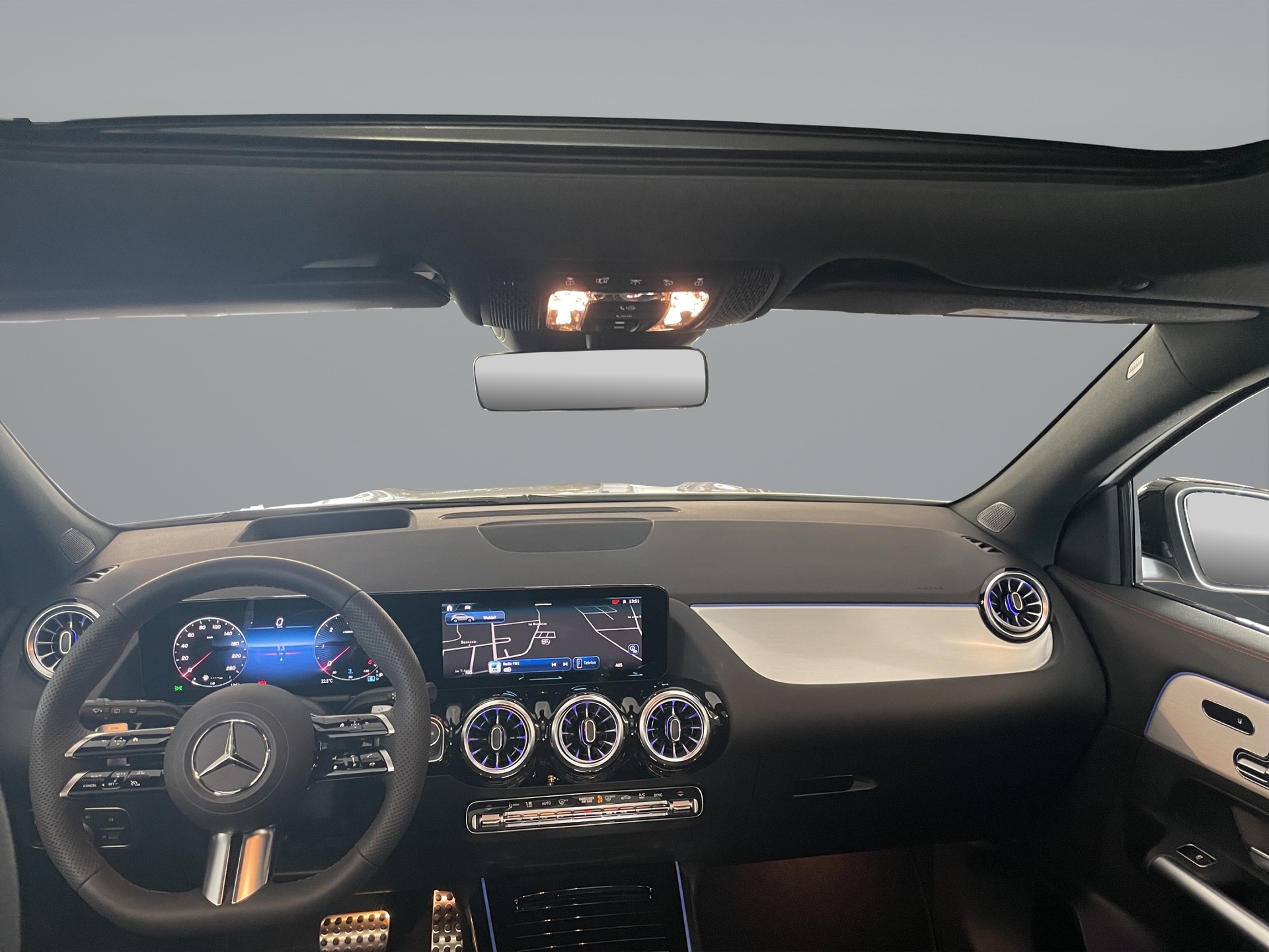 MERCEDES-BENZ GLA 220d 4Matic 8G-DCTSwiss Star-image-8