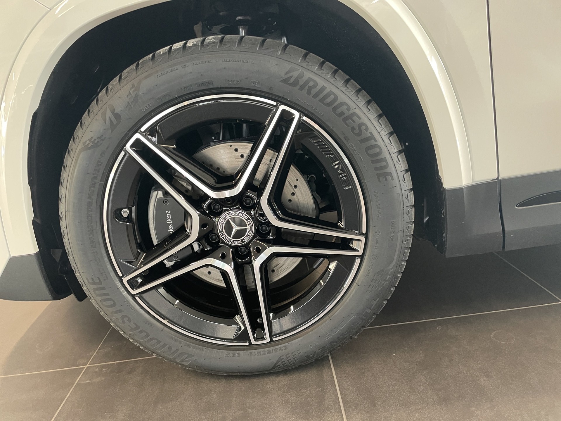 MERCEDES-BENZ GLA 220d 4Matic 8G-DCTSwiss Star-image-6