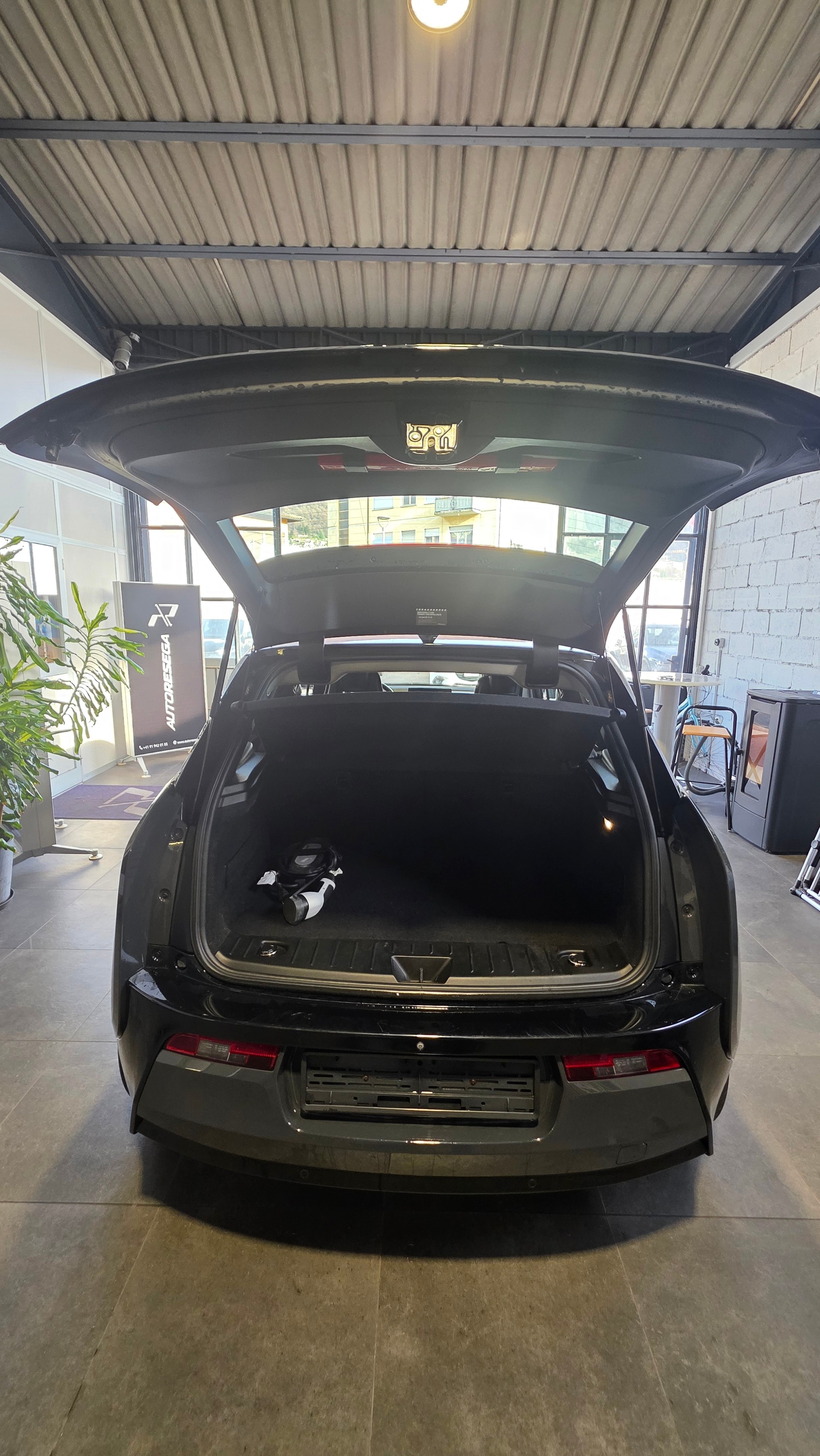 BMW i3 (60Ah) Range Extender-image-12