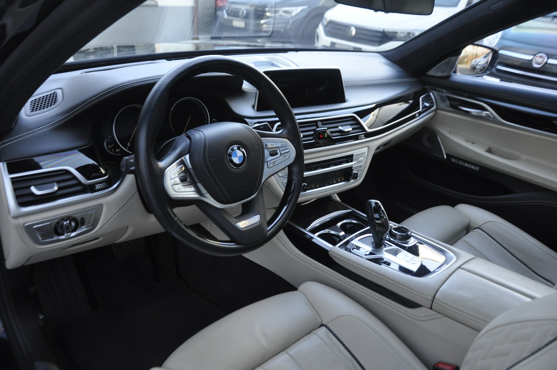 BMW 750Li xDrive Steptronic Pure Excellence-image-4