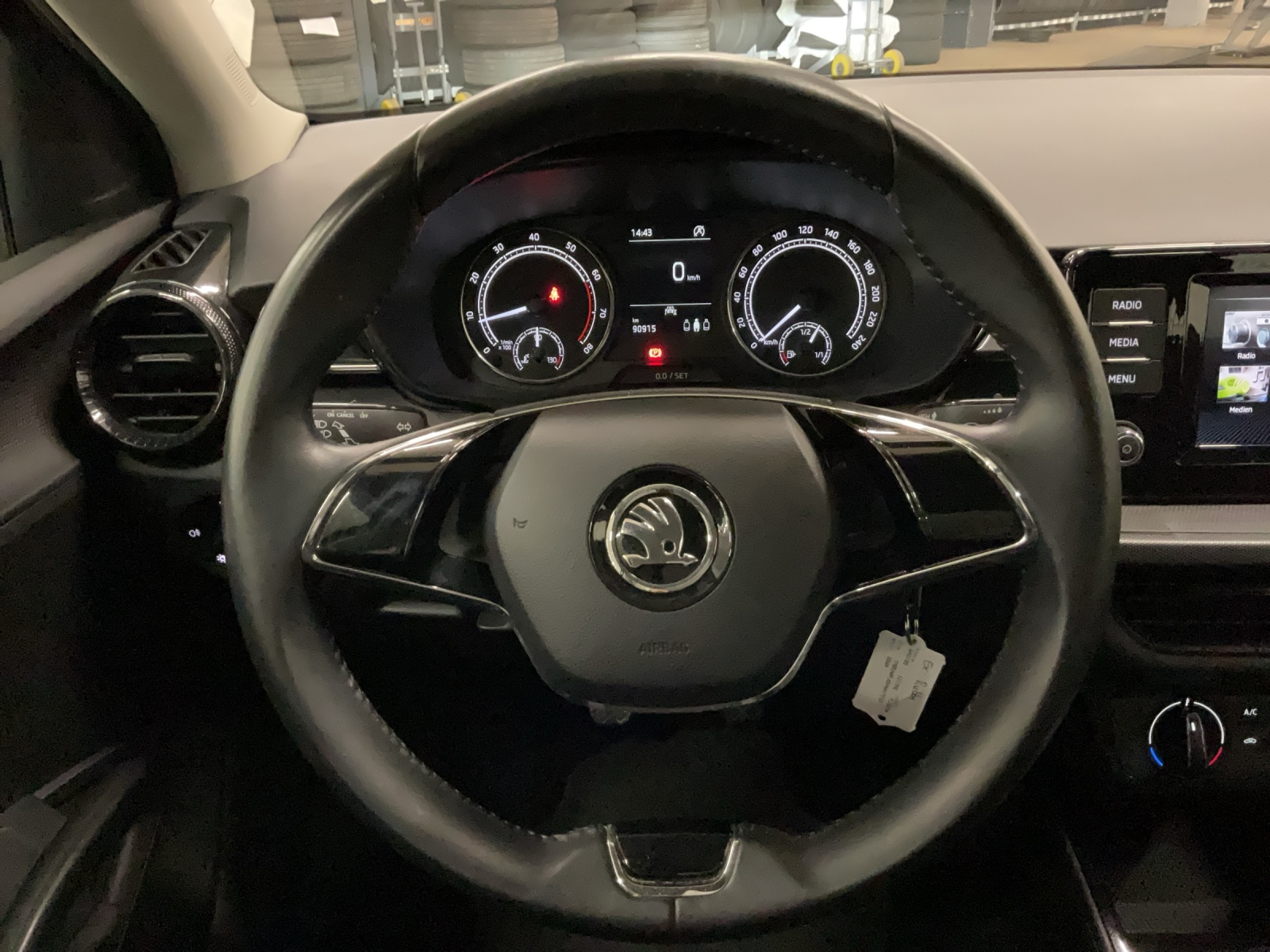 SKODA Fabia 1.0 MPI Active-image-6