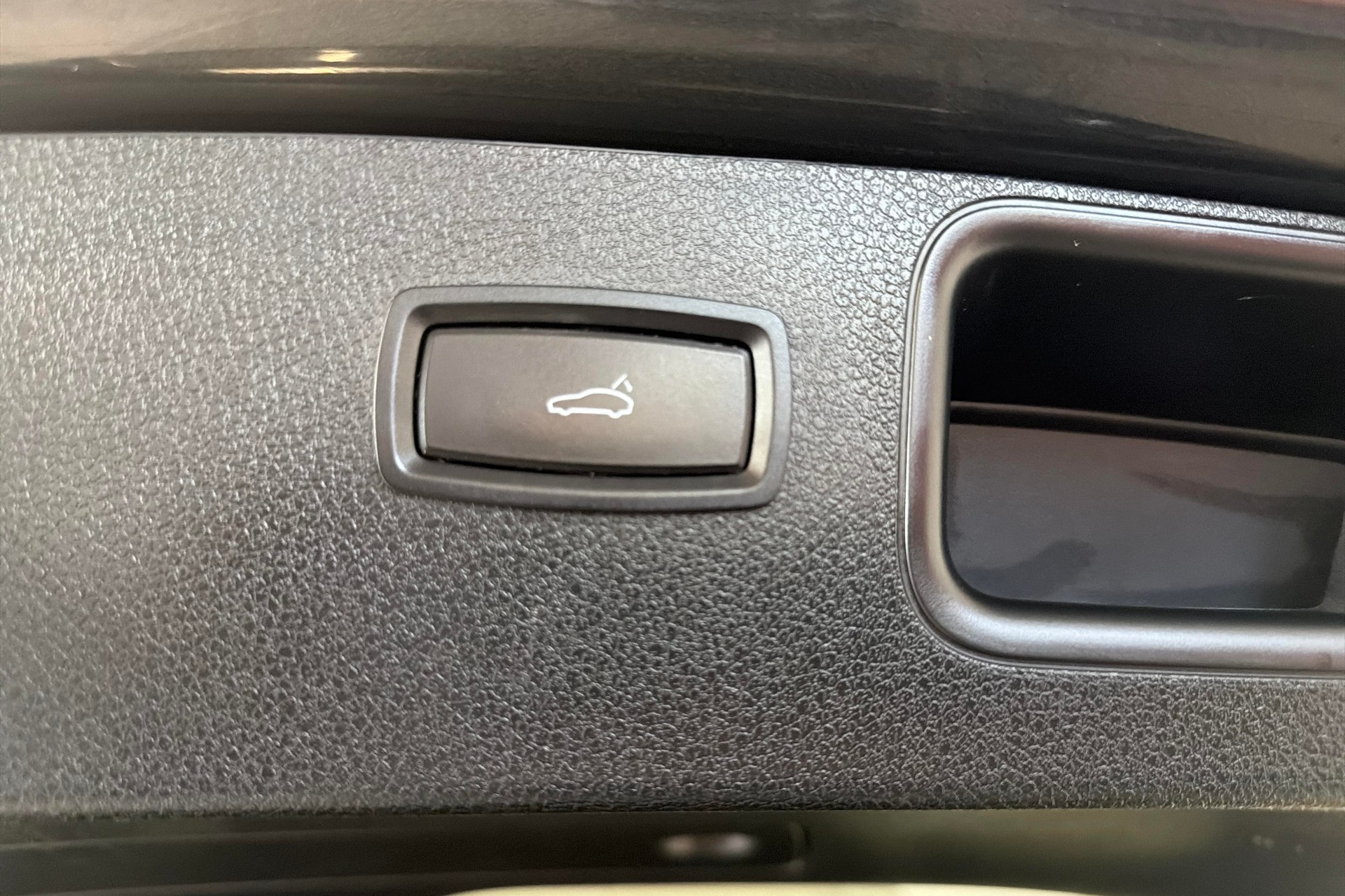 PORSCHE Macan S PDK-image-19