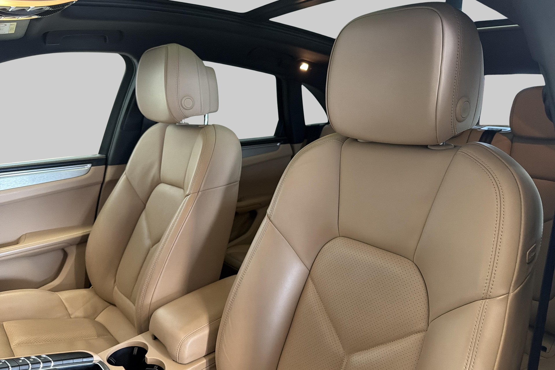 PORSCHE Macan S PDK-image-21