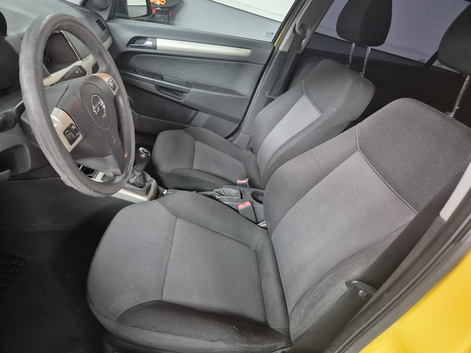 OPEL Astra Caravan 1.9 CDTi-image-4