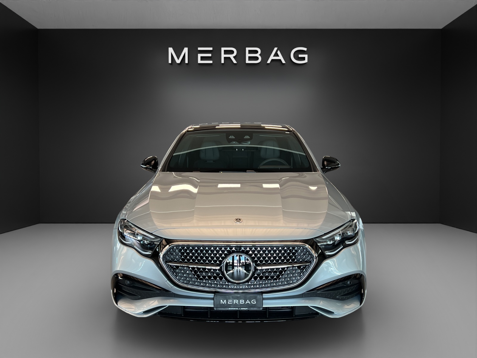 MERCEDES-BENZ E 220 d 4Matic-image-2