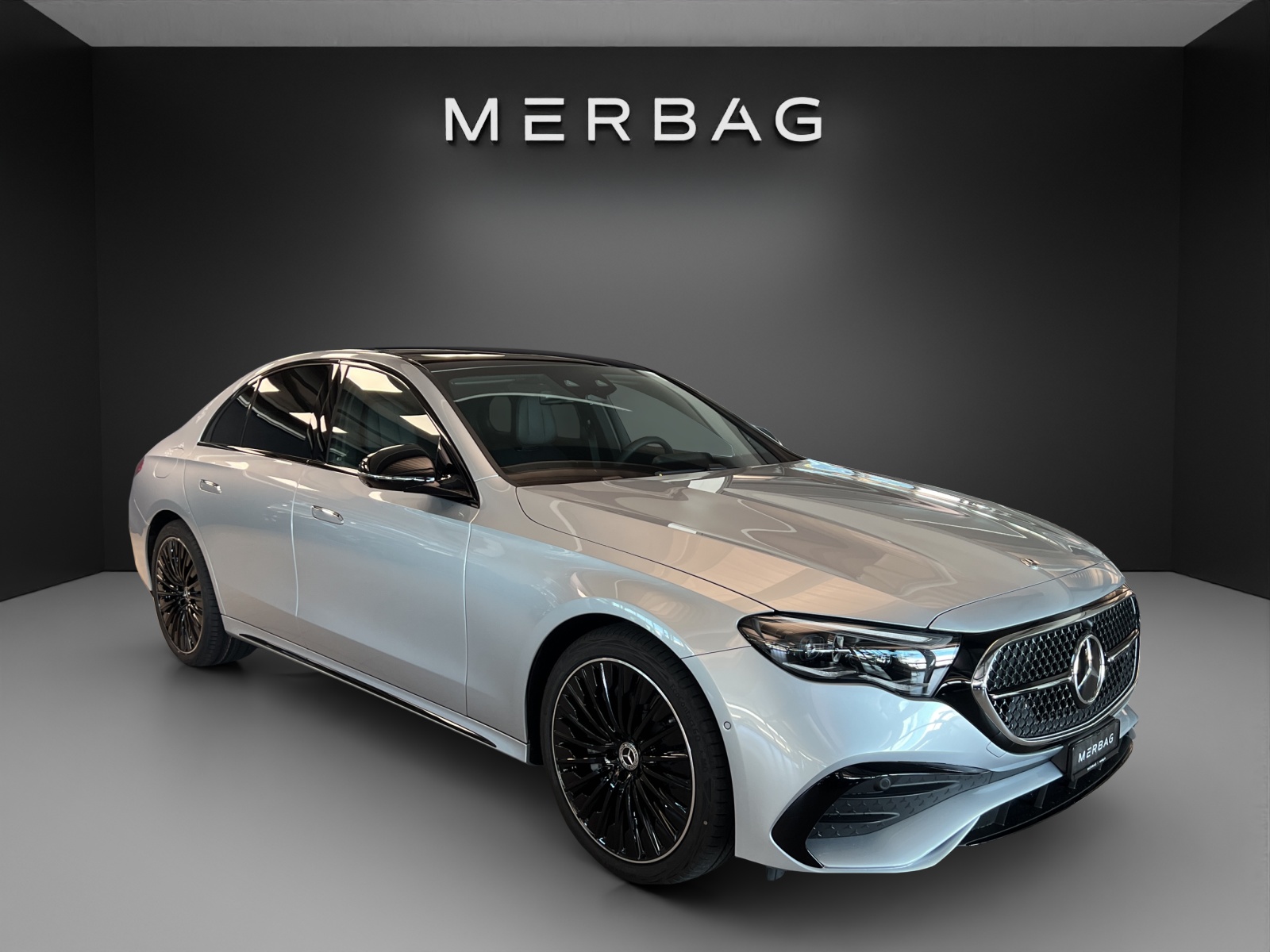 MERCEDES-BENZ E 220 d 4Matic-image-0