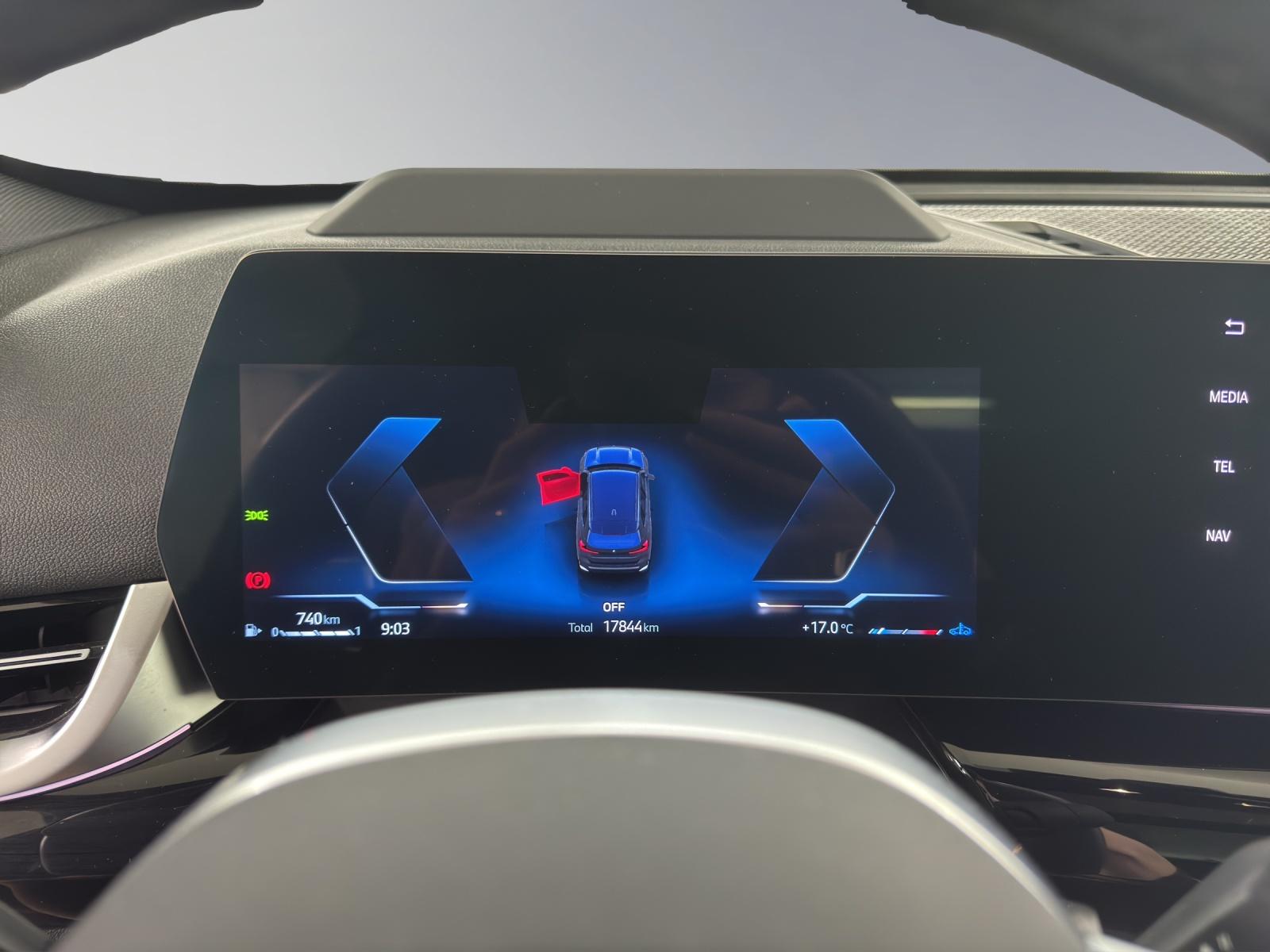 BMW X1 18i sDrive paddles-image-14