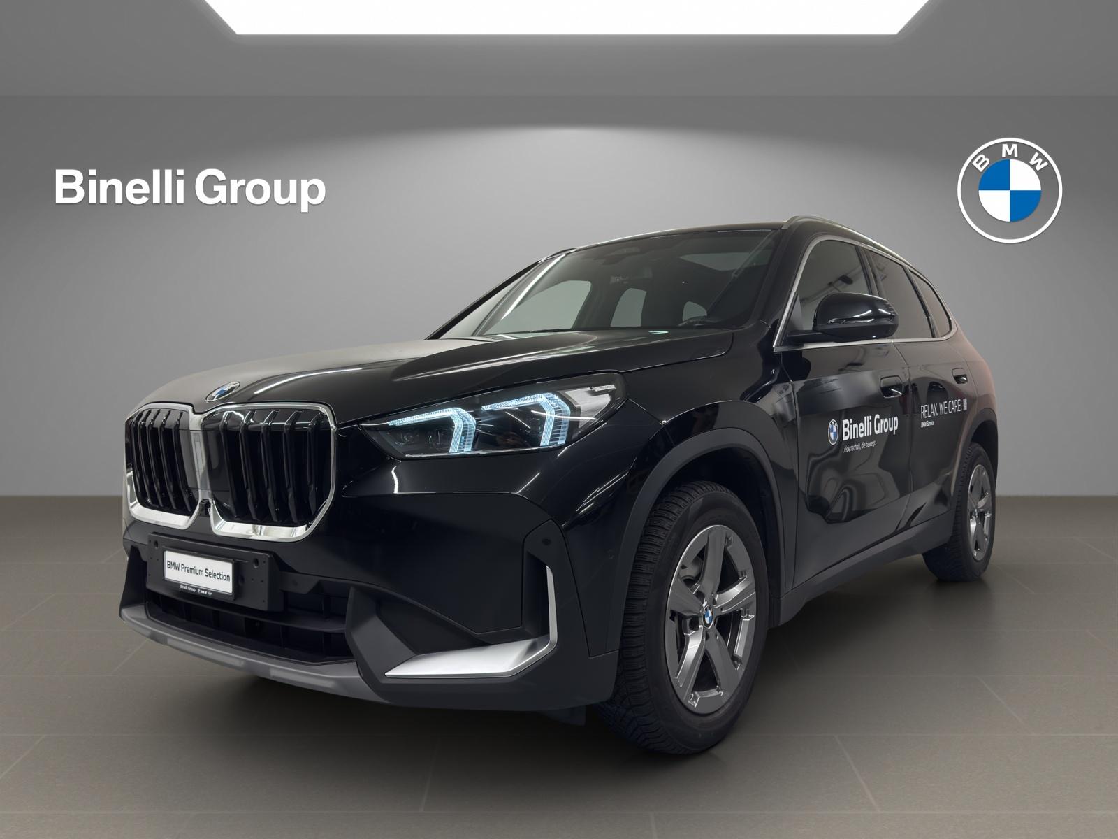 BMW X1 18i sDrive paddles-image-0