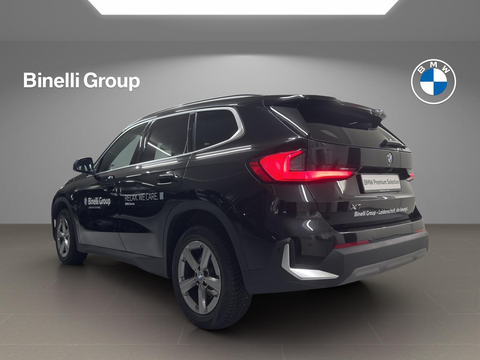 BMW X1 18i sDrive paddles-image-2