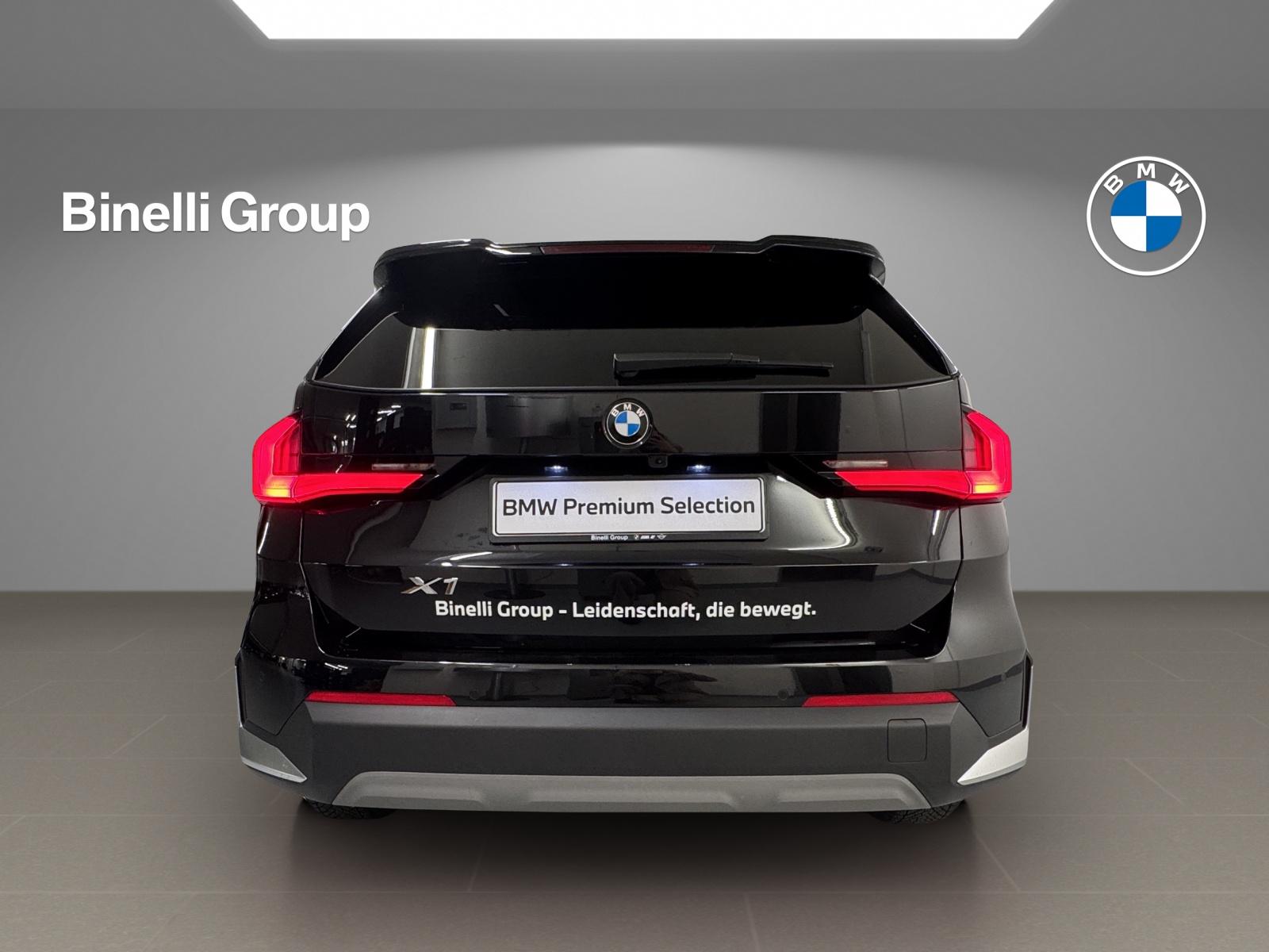 BMW X1 18i sDrive paddles-image-3