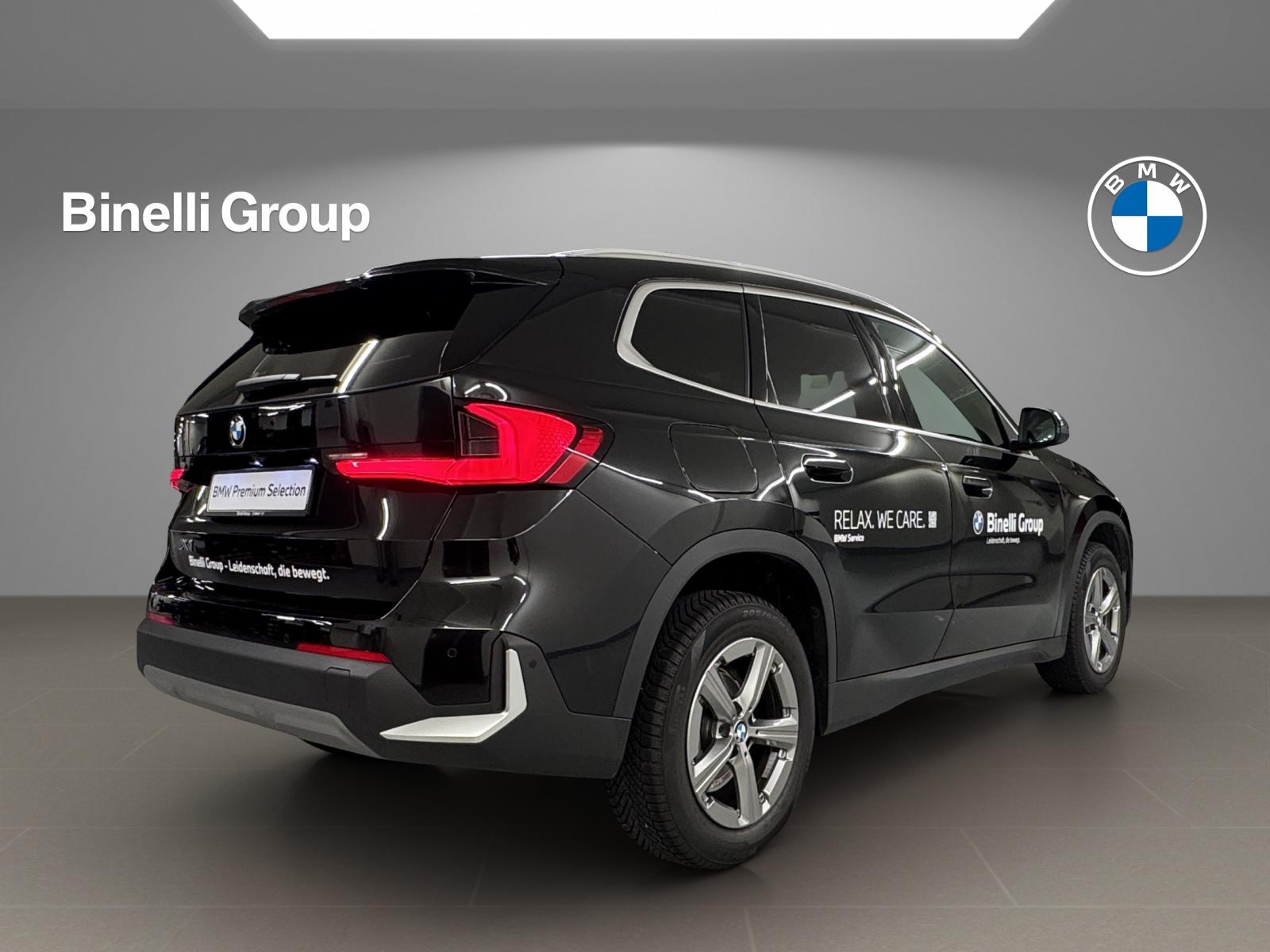 BMW X1 18i sDrive paddles-image-4