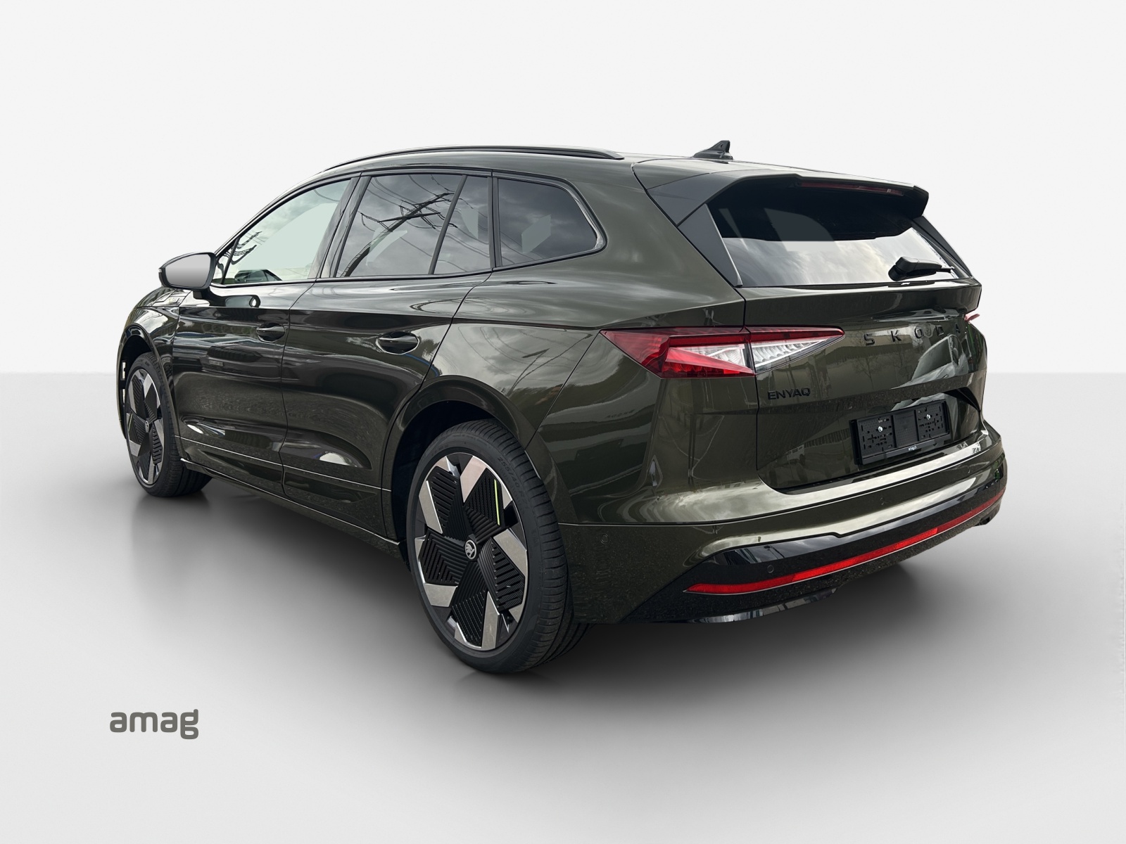 SKODA Enyaq 4x4 RS-image-2