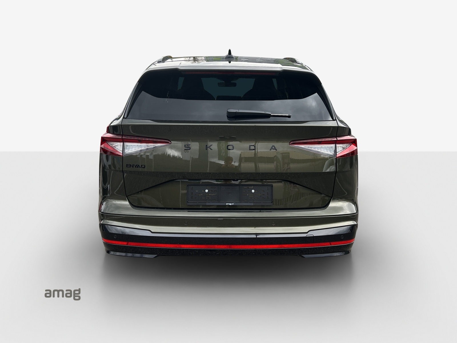 SKODA Enyaq 4x4 RS-image-3