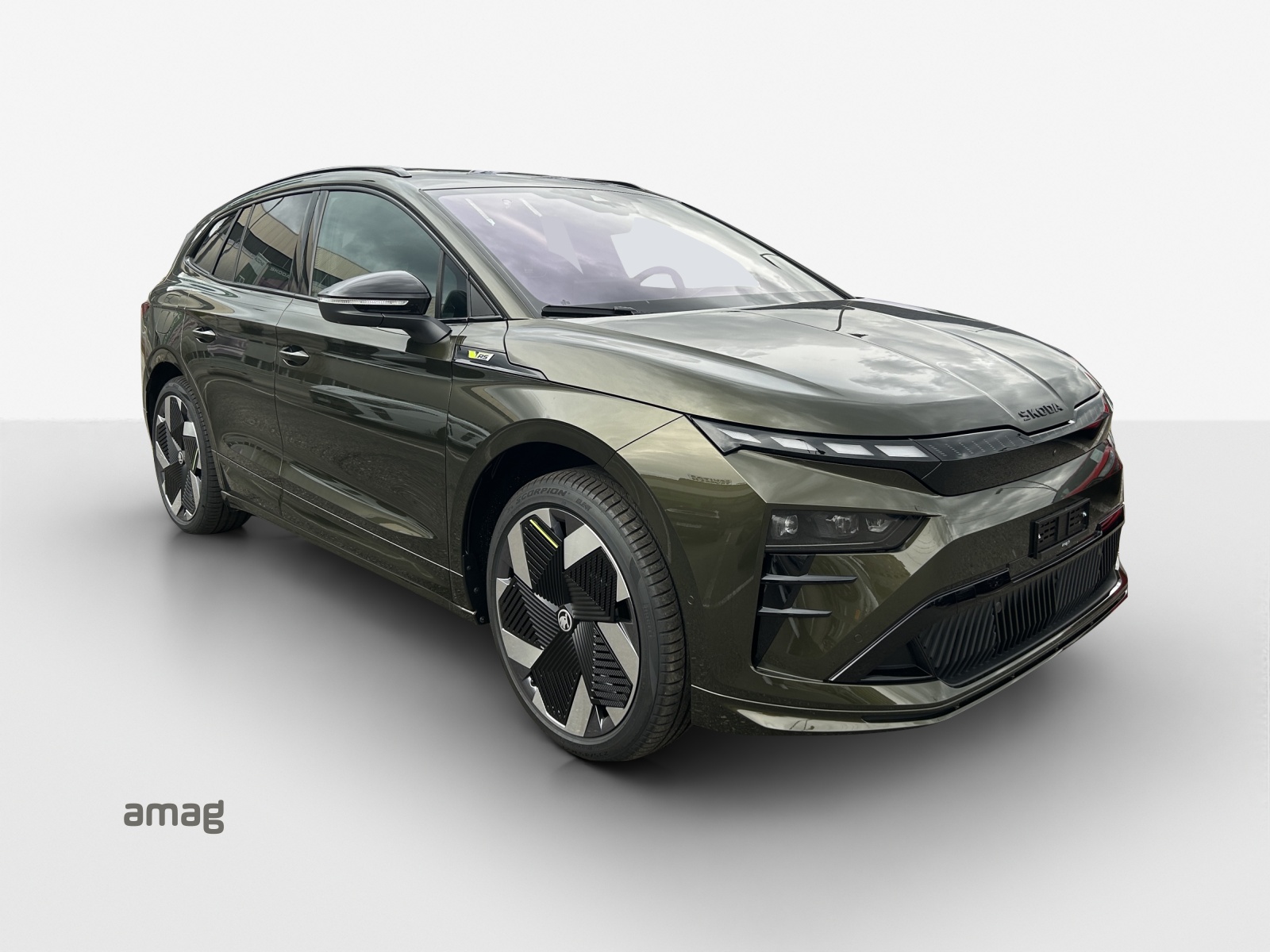 SKODA Enyaq 4x4 RS-image-5