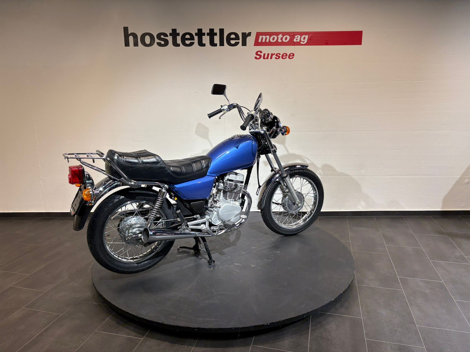 HONDA CM 125 C M-X-showroom-element-2
