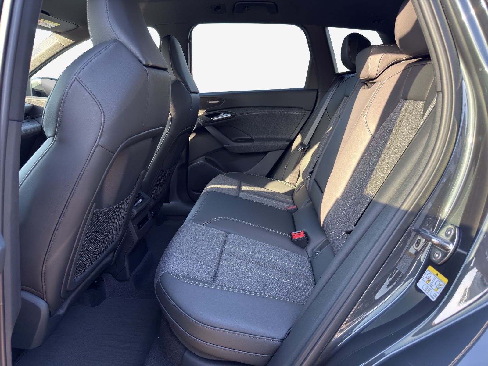 AUDI Q6 e-tron quattro-image-11