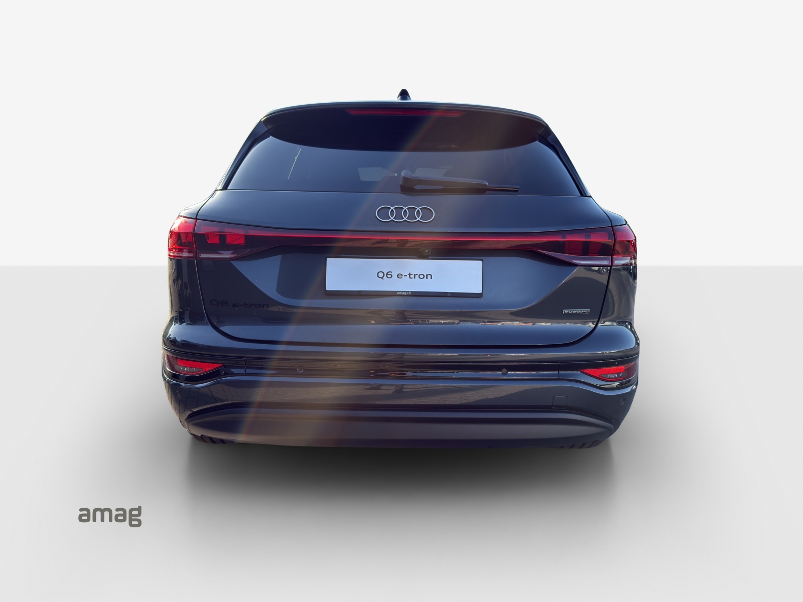 AUDI Q6 e-tron quattro-image-3