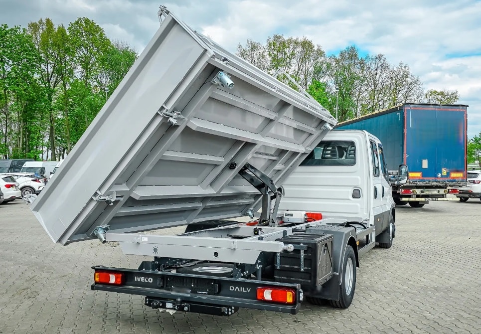 IVECO Daily 70 C 18H D-image-11