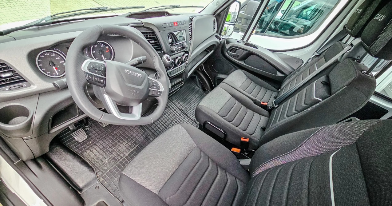 IVECO Daily 70 C 18H D-image-13