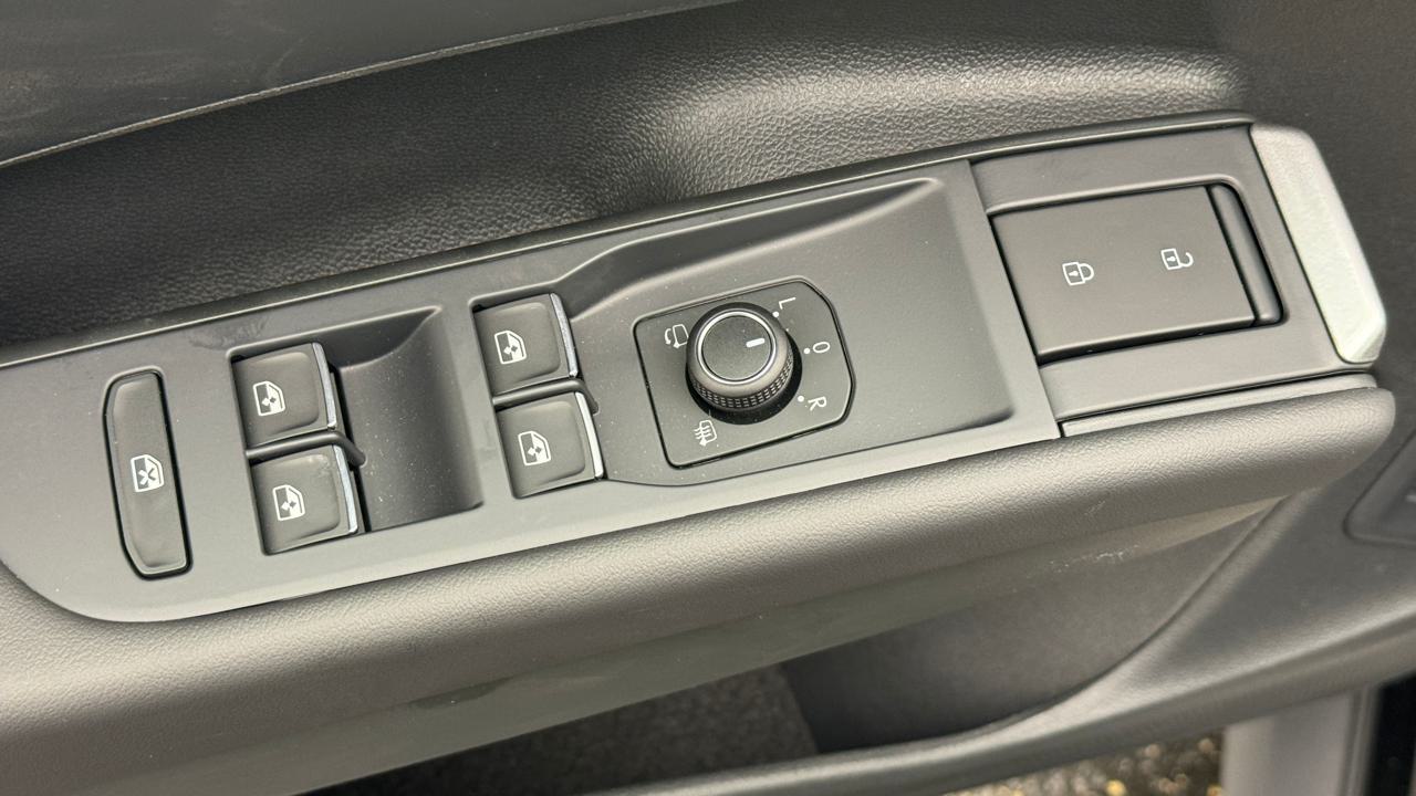 VW T-Roc 1.5 eTSI mHEV R-Line DSG-image-8