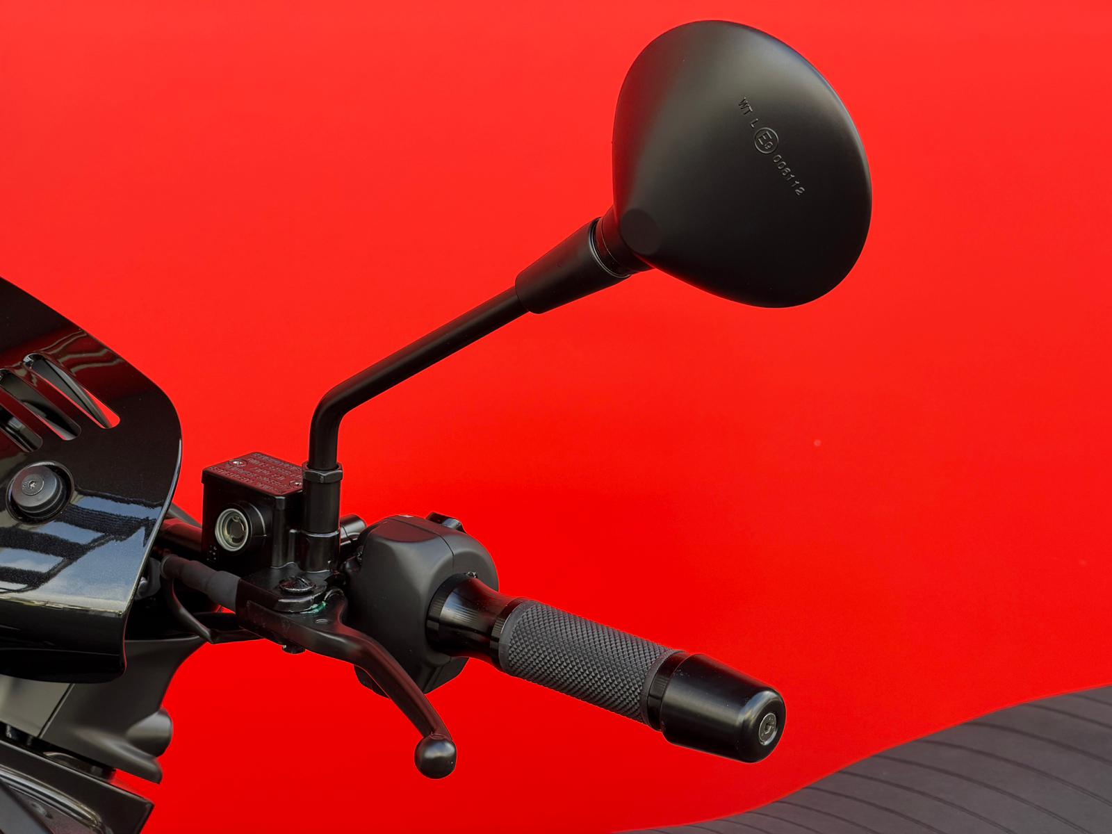 PIAGGIO Vespa GTV 300 Black Edition-image-15