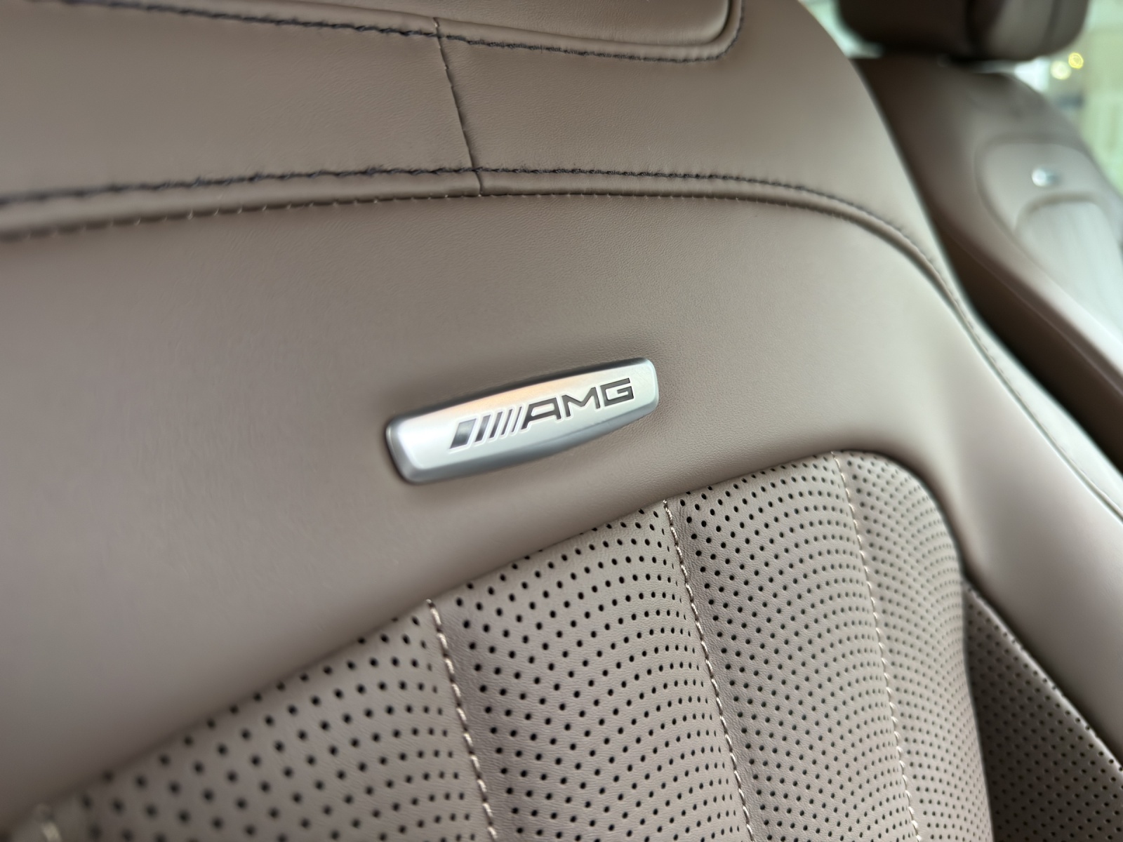 MERCEDES-BENZ G 63 AMG 9G-Tronic-image-13