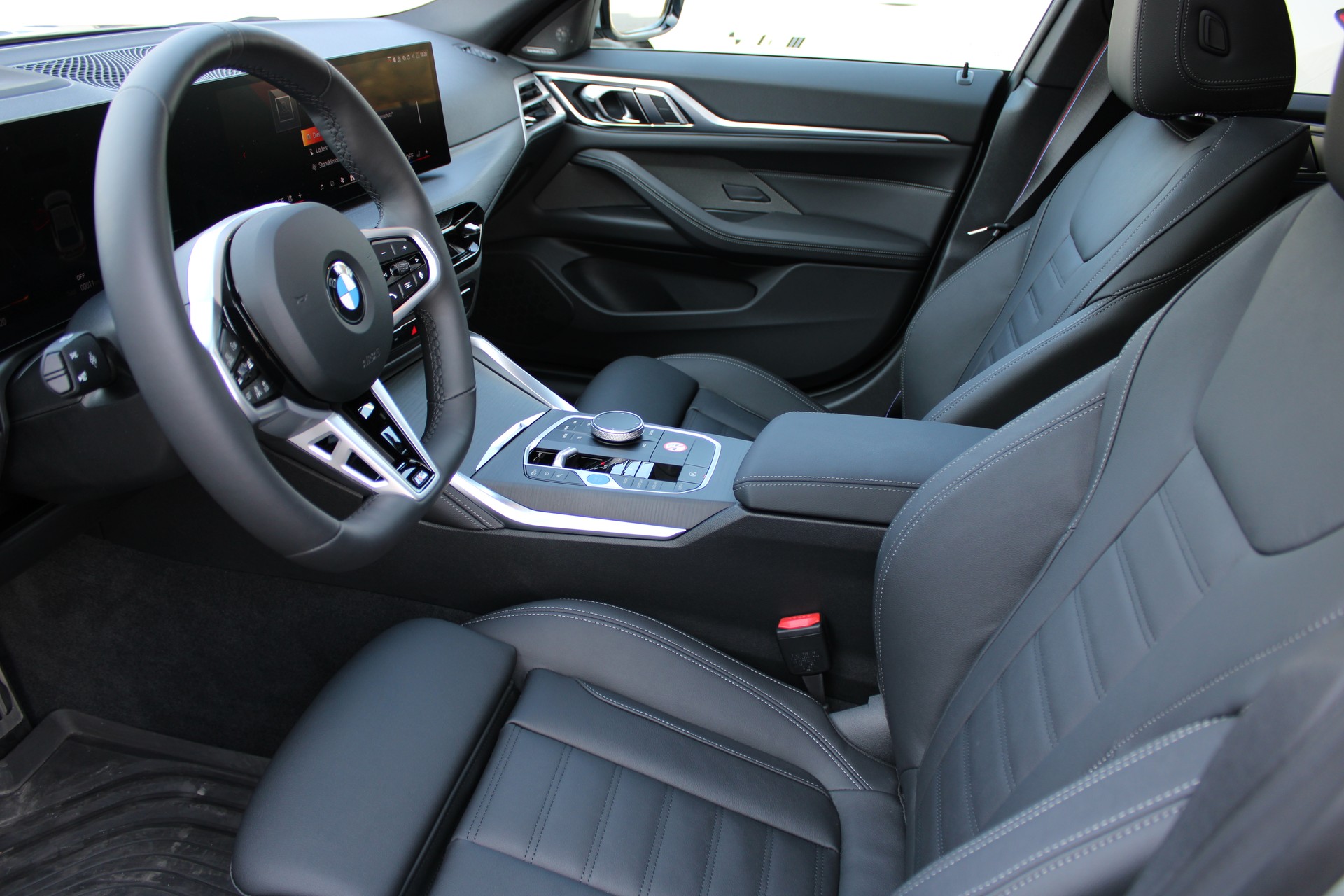 BMW i4 xDrive 40 M Sport Pro-image-7
