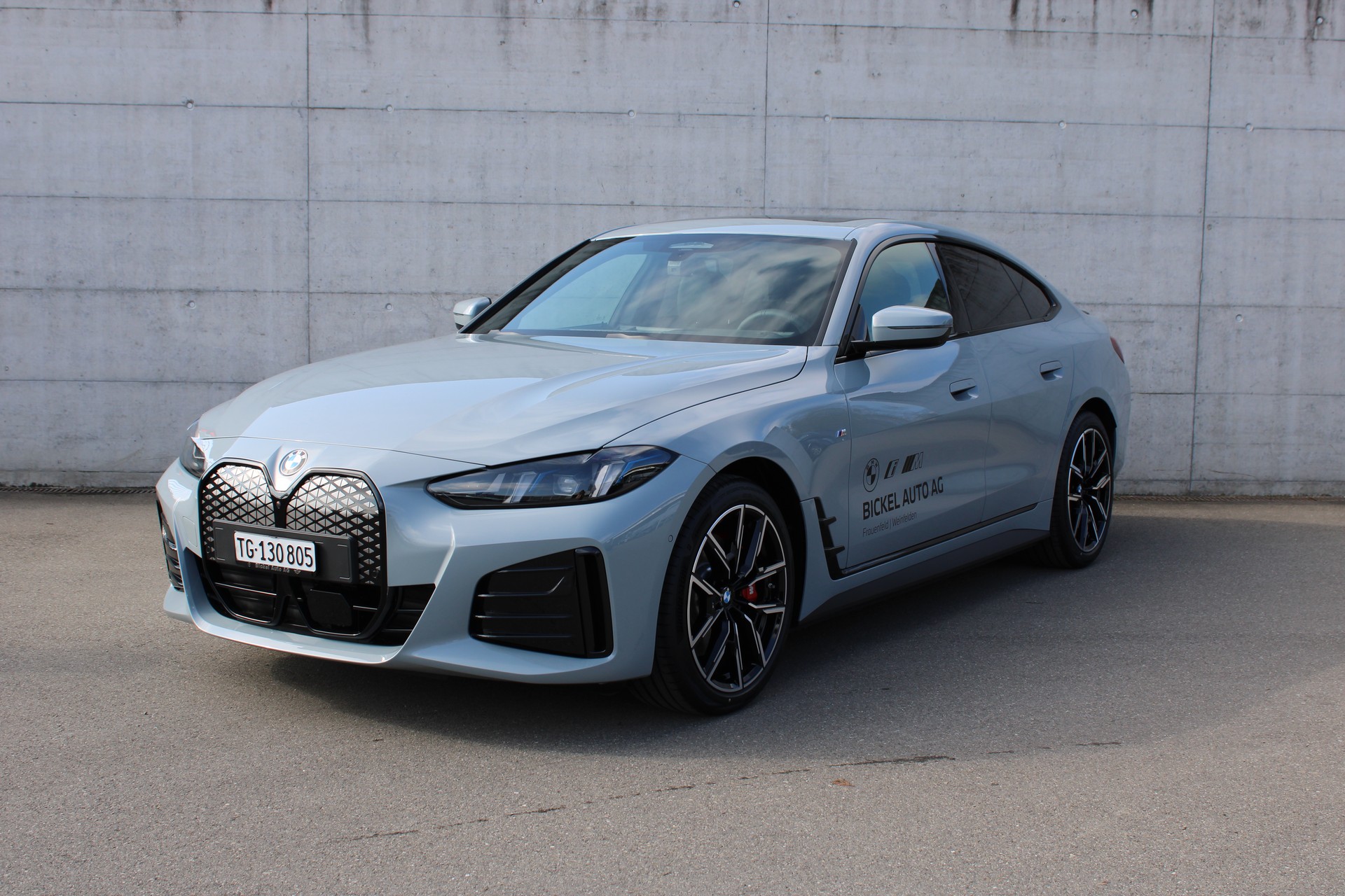 BMW i4 xDrive 40 M Sport Pro-image-0