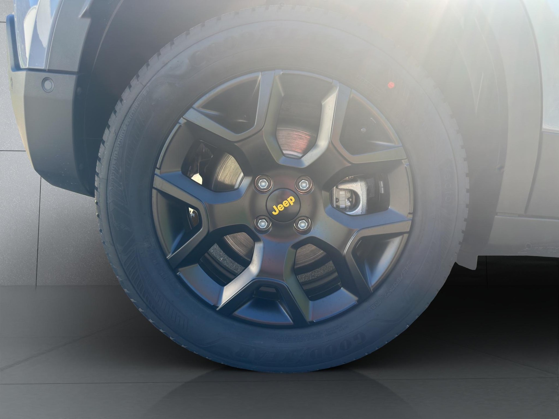 JEEP Avenger 1.2 MHEV The North Face 4xe-image-12