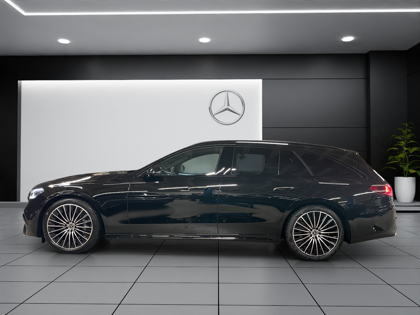 MERCEDES-BENZ E 450 T 9G-Tronic 4Matic-image-2
