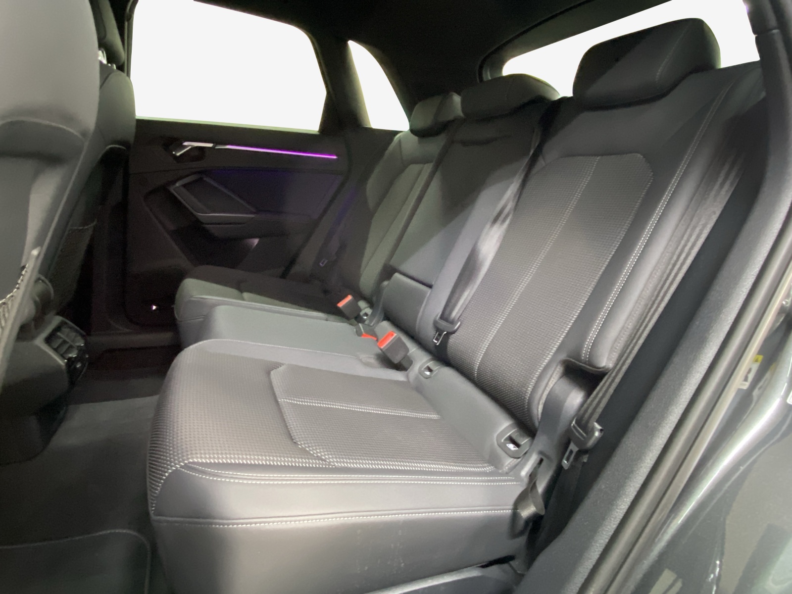 AUDI Q3 35 TFSI S line Attraction S-tronic-image-11