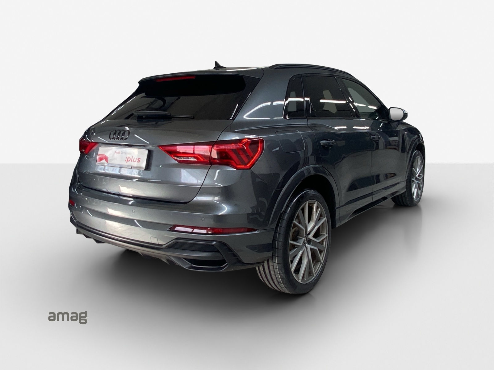 AUDI Q3 35 TFSI S line Attraction S-tronic-image-4