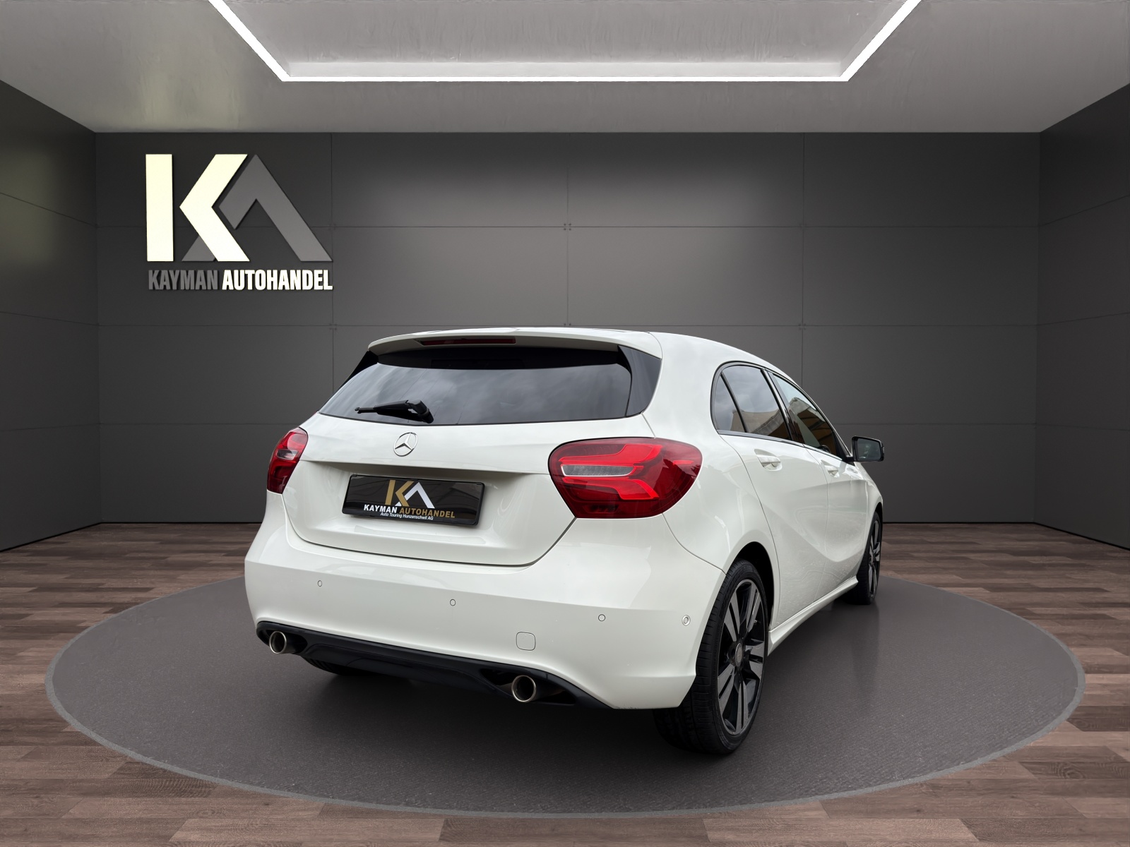 MERCEDES-BENZ A 180 Night Star 7G-DCT Ab MFK | Top Angebot inkl Garantie-image-3