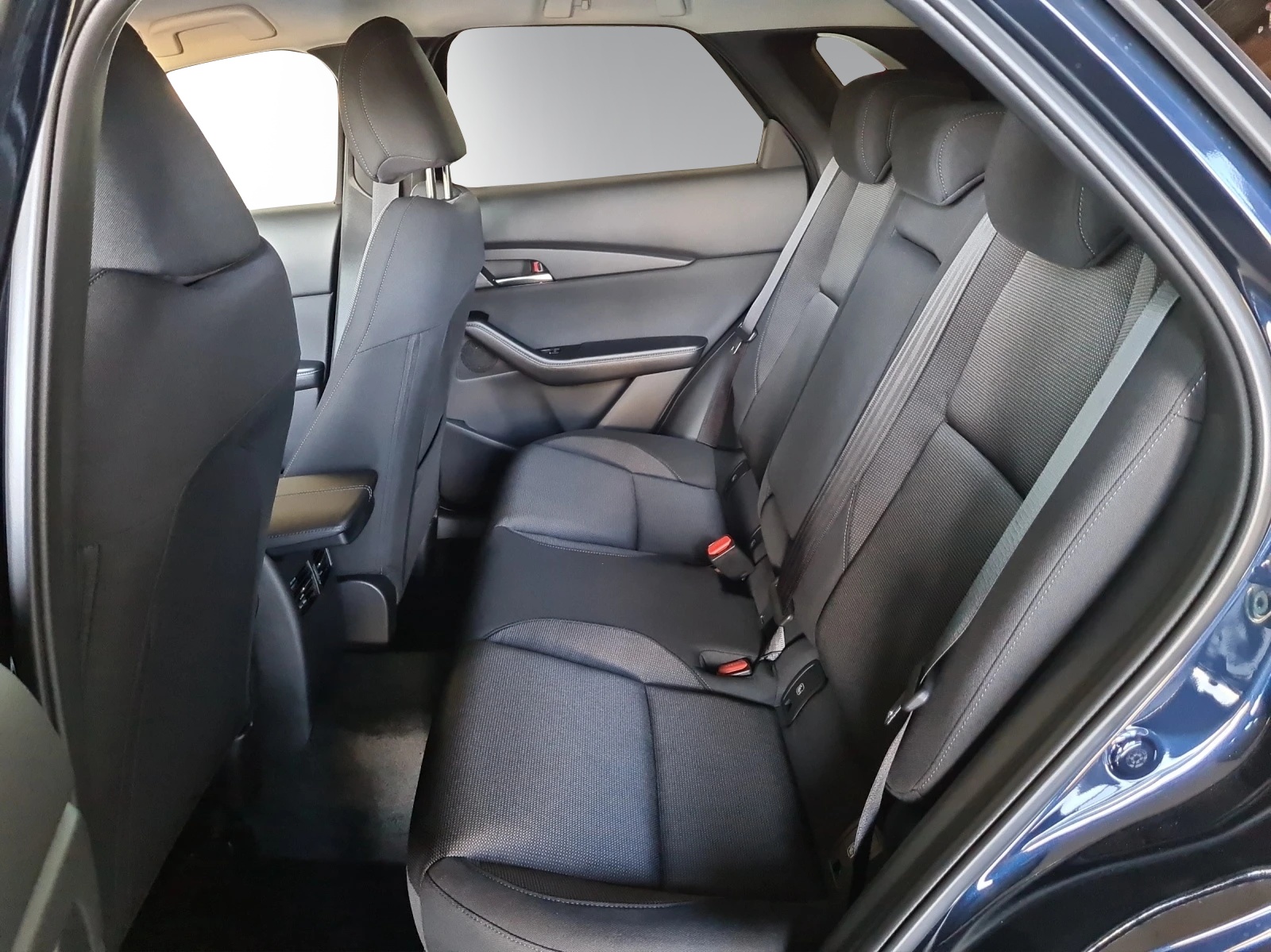 MAZDA CX-30 SKYACTIV-G 140 M Hybrid Centre Line FWD AT-image-4