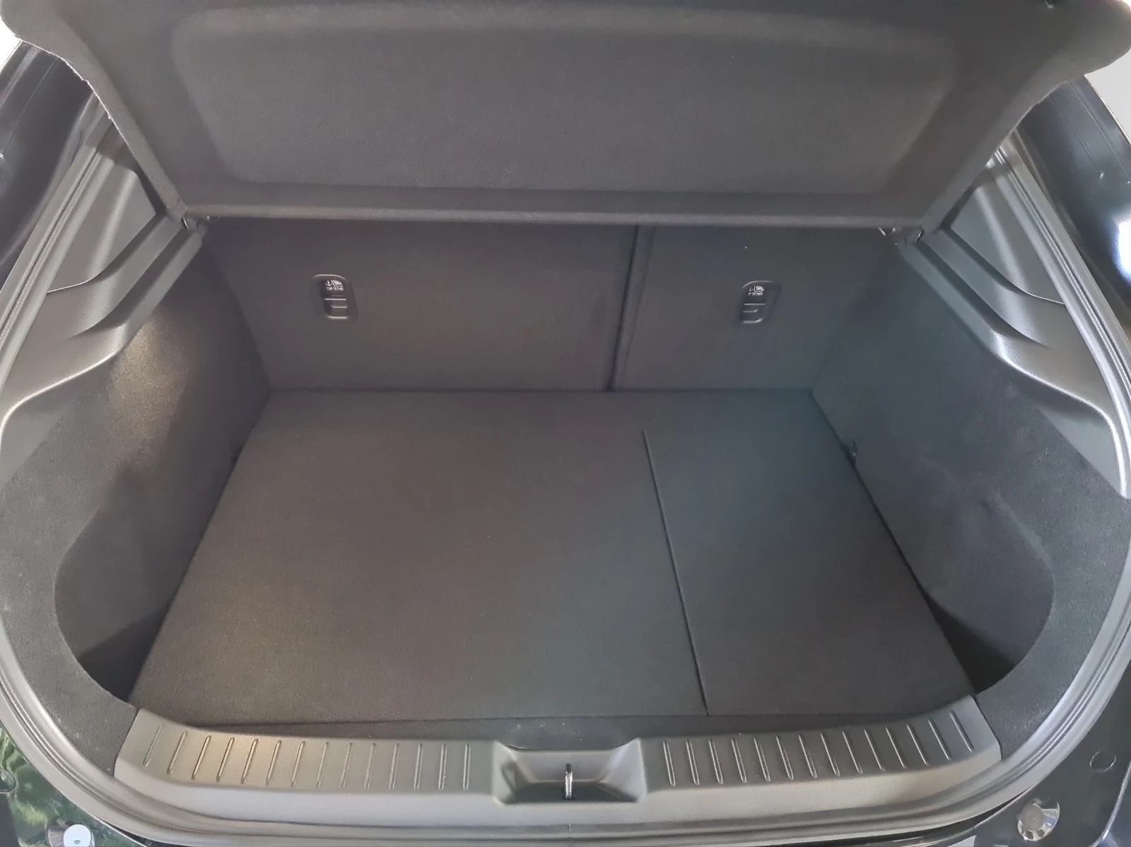 MAZDA CX-30 SKYACTIV-G 140 M Hybrid Centre Line FWD AT-image-5