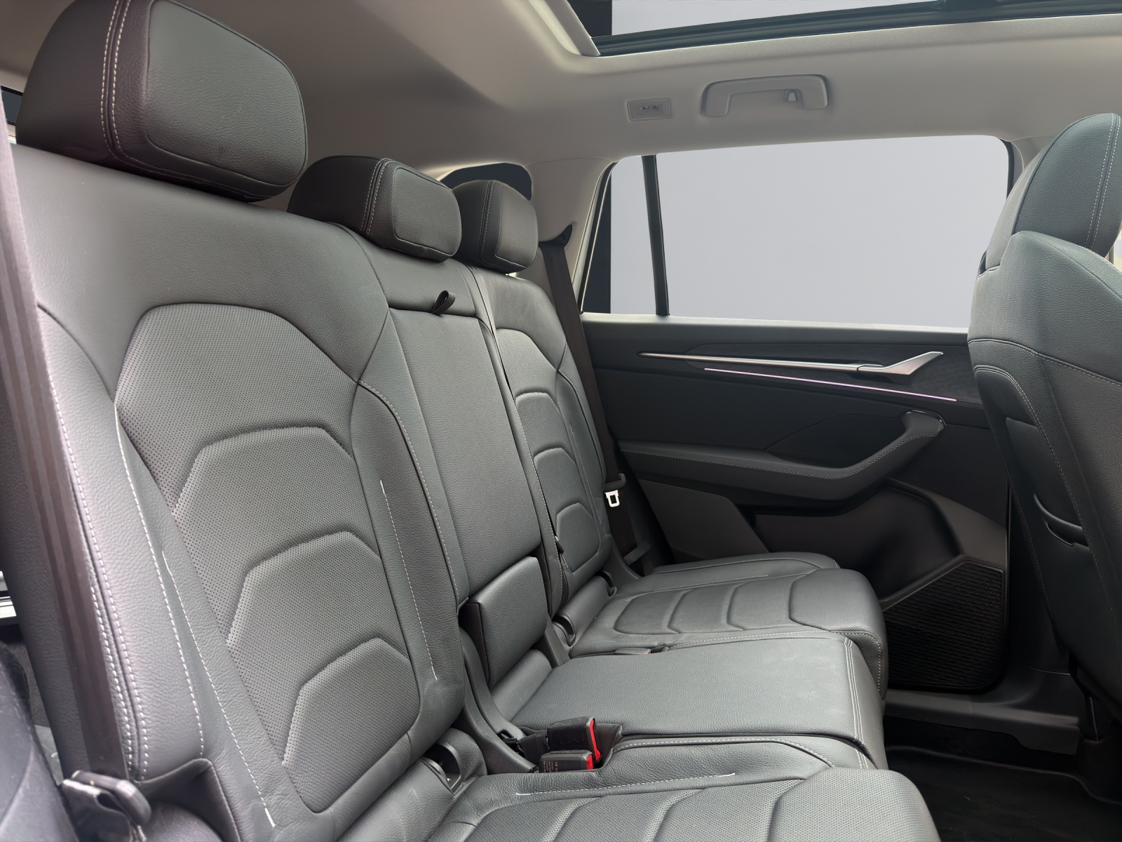 SKODA Kodiaq 2.0 TDI Selection-image-14