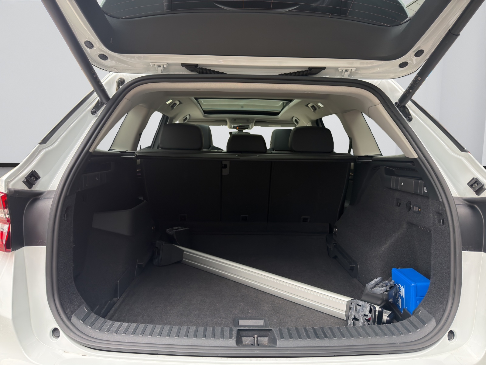 SKODA Kodiaq 2.0 TDI Selection-image-12