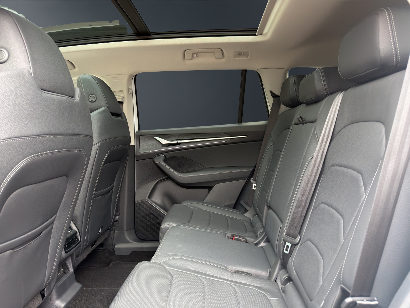 SKODA Kodiaq 2.0 TDI Selection-image-11