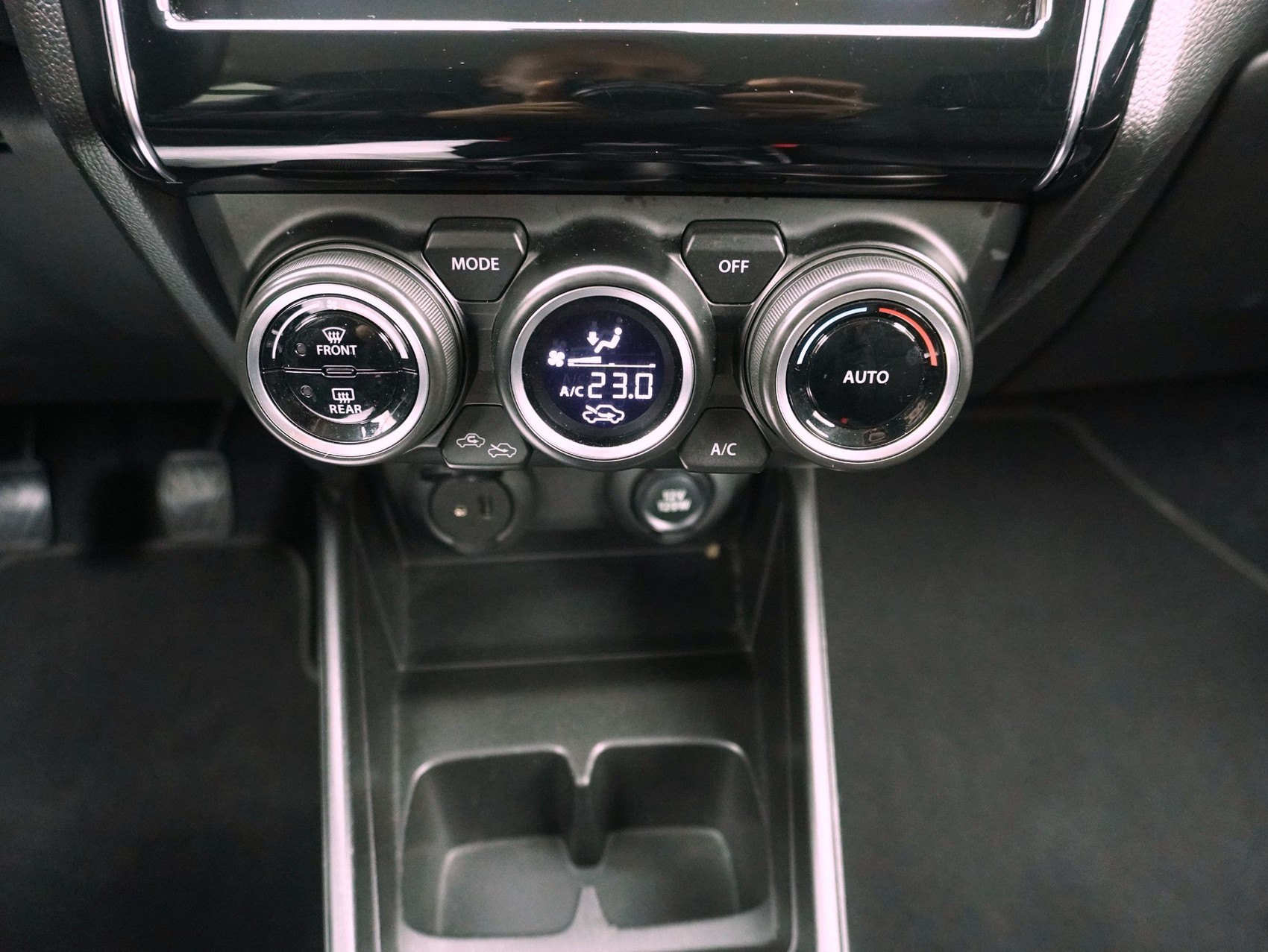 SUZUKI Swift 1.2 Piz Sulai Top Hybrid 4x4-image-13