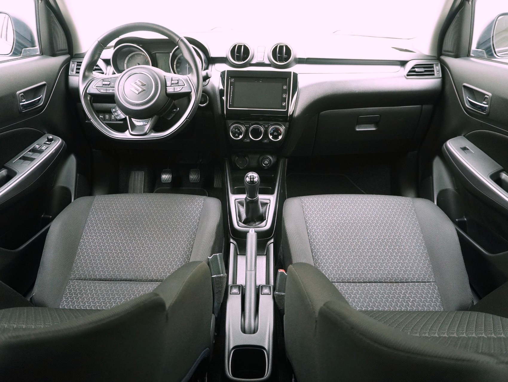 SUZUKI Swift 1.2 Piz Sulai Top Hybrid 4x4-image-12