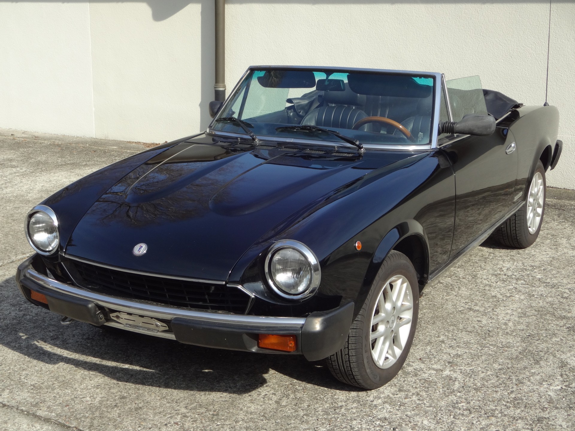 FIAT Spider 124 DS Europa 2.0 i.e.-image-1