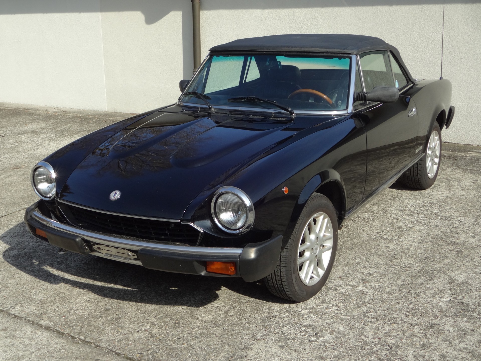 FIAT Spider 124 DS Europa 2.0 i.e.-image-0