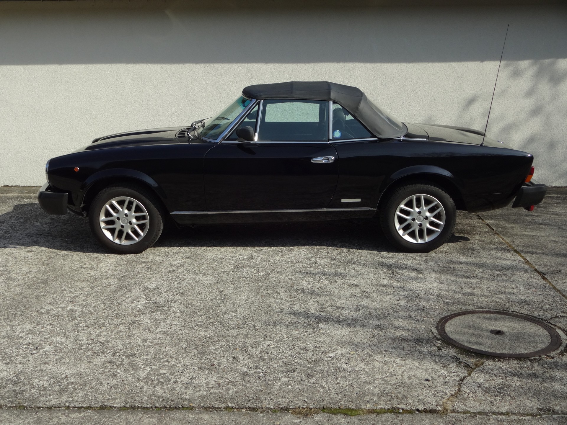 FIAT Spider 124 DS Europa 2.0 i.e.-image-3