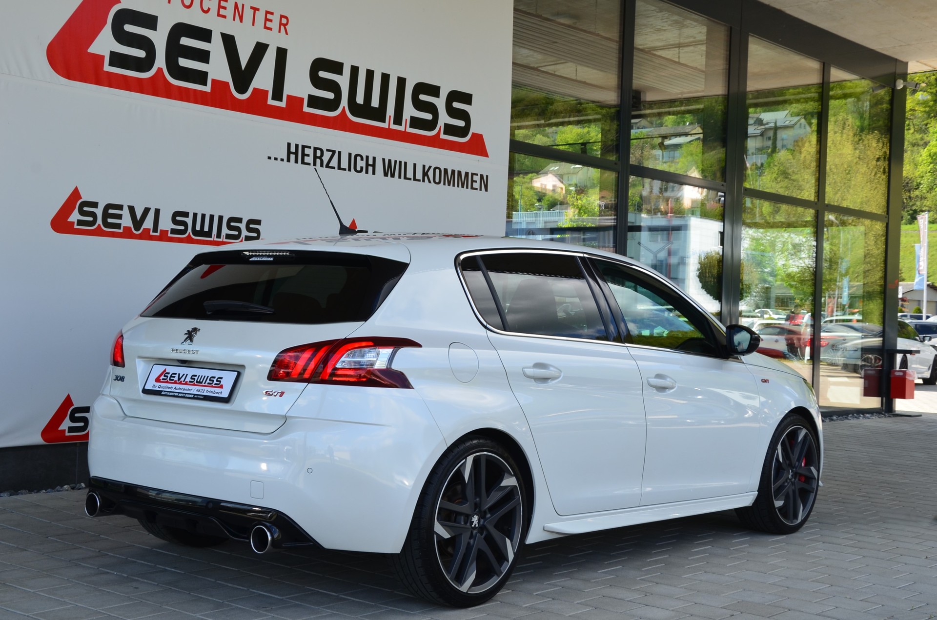 PEUGEOT 308 1.6 GTi*Ab MFK 16.02.2026, 1 Jahr oder 20000km Garantie auf Motor und Getriebe*-image-4