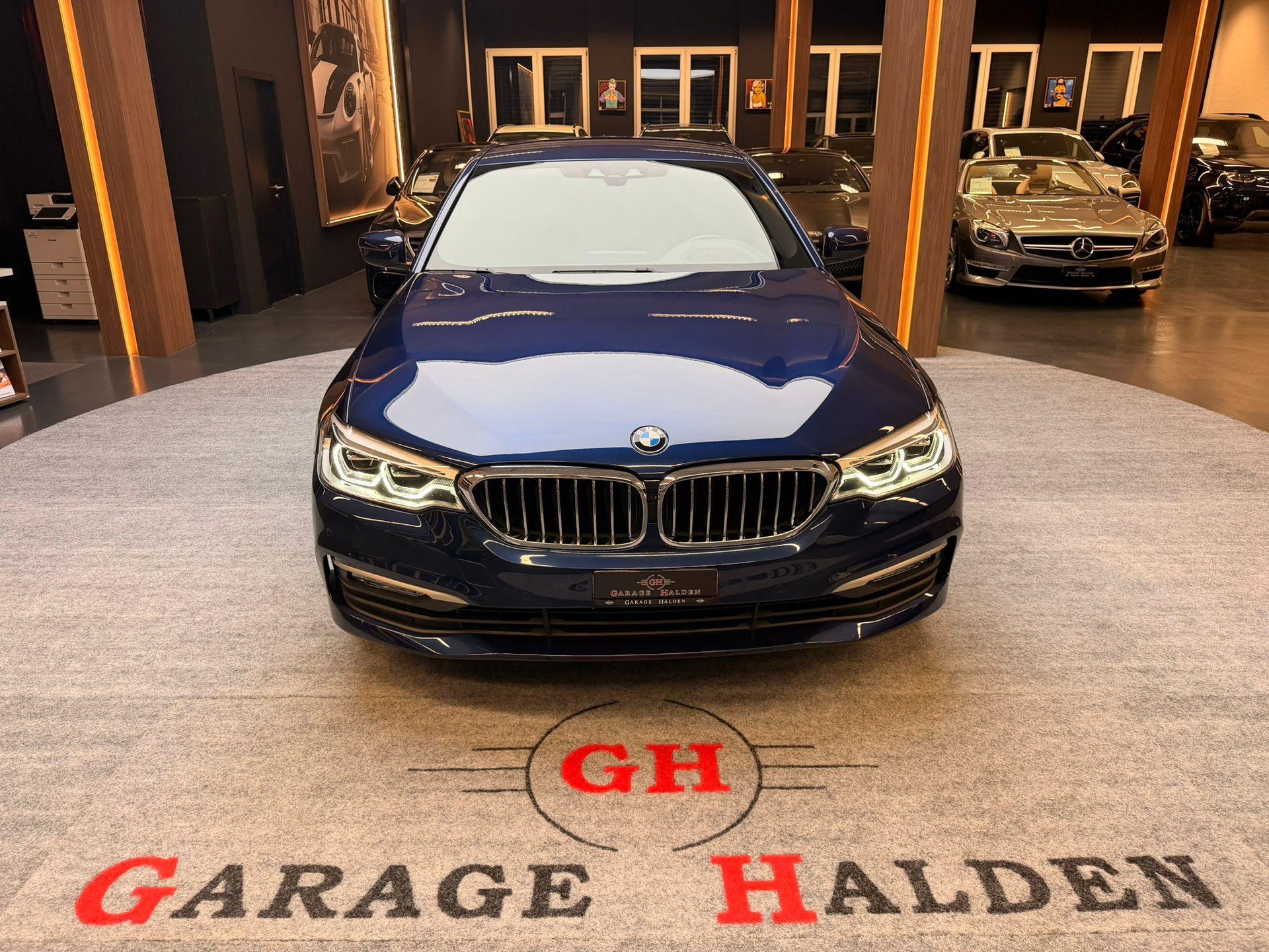 BMW 530i xDrive-image-2
