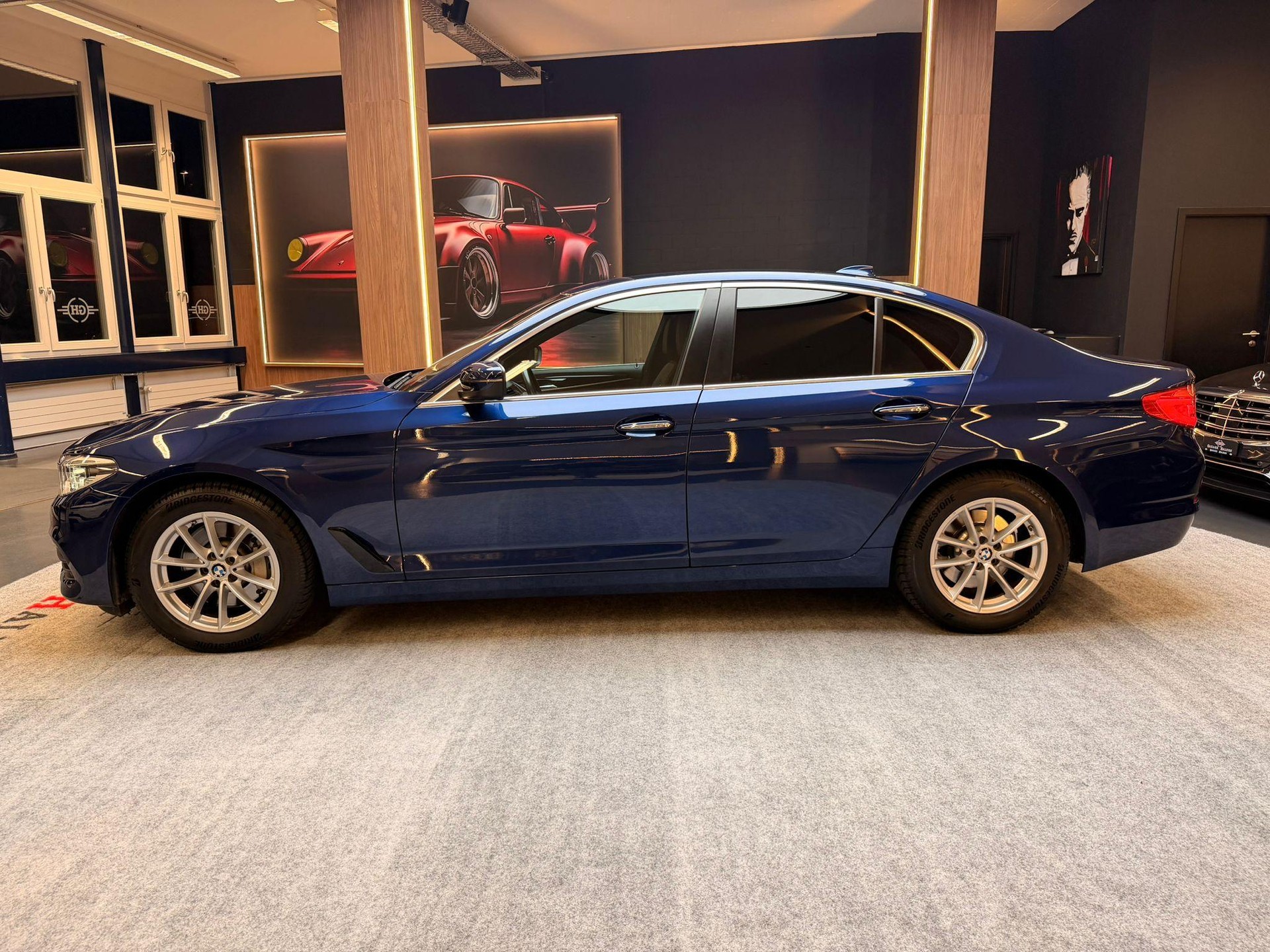 BMW 530i xDrive-image-4