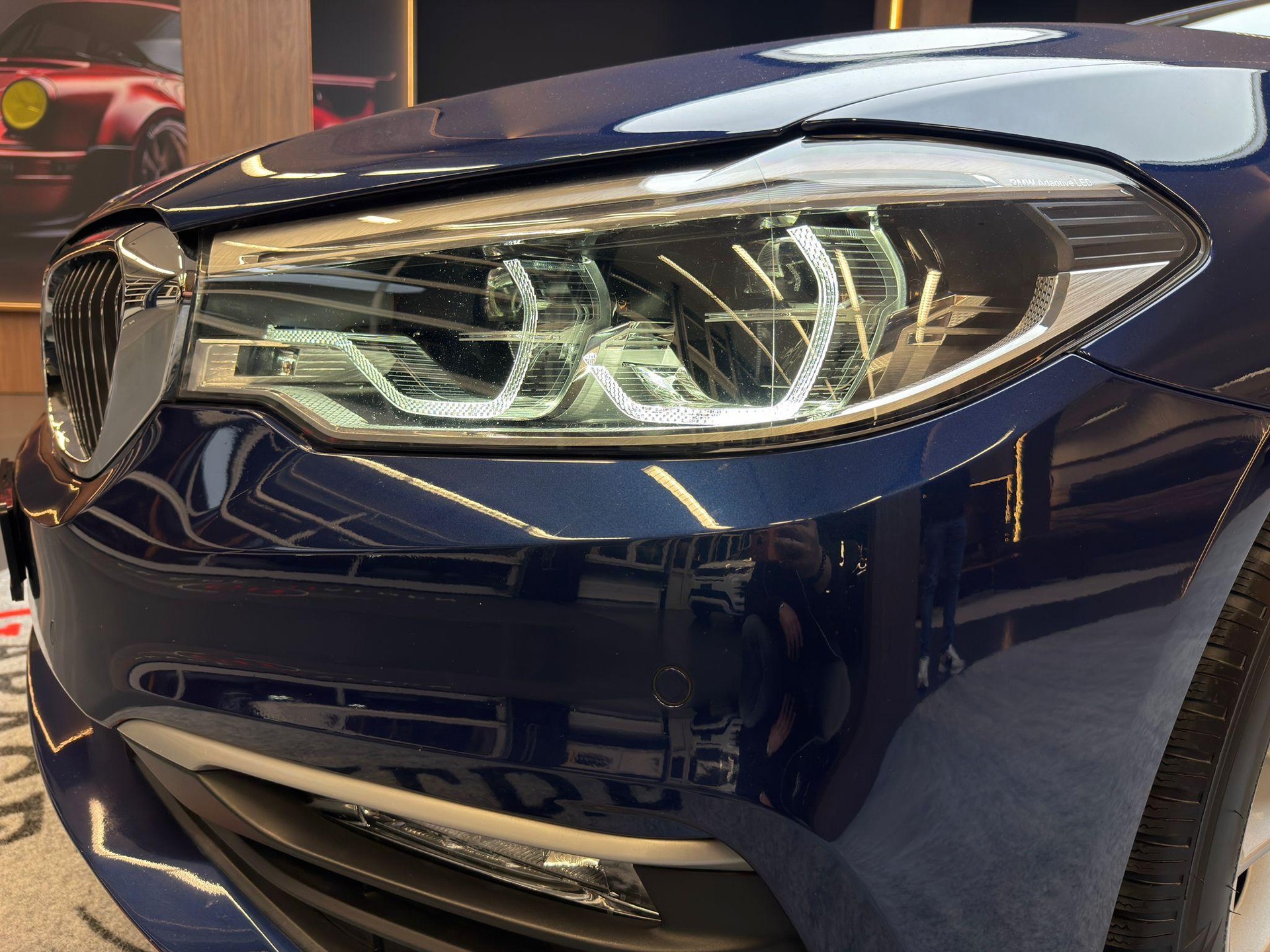 BMW 530i xDrive-image-10